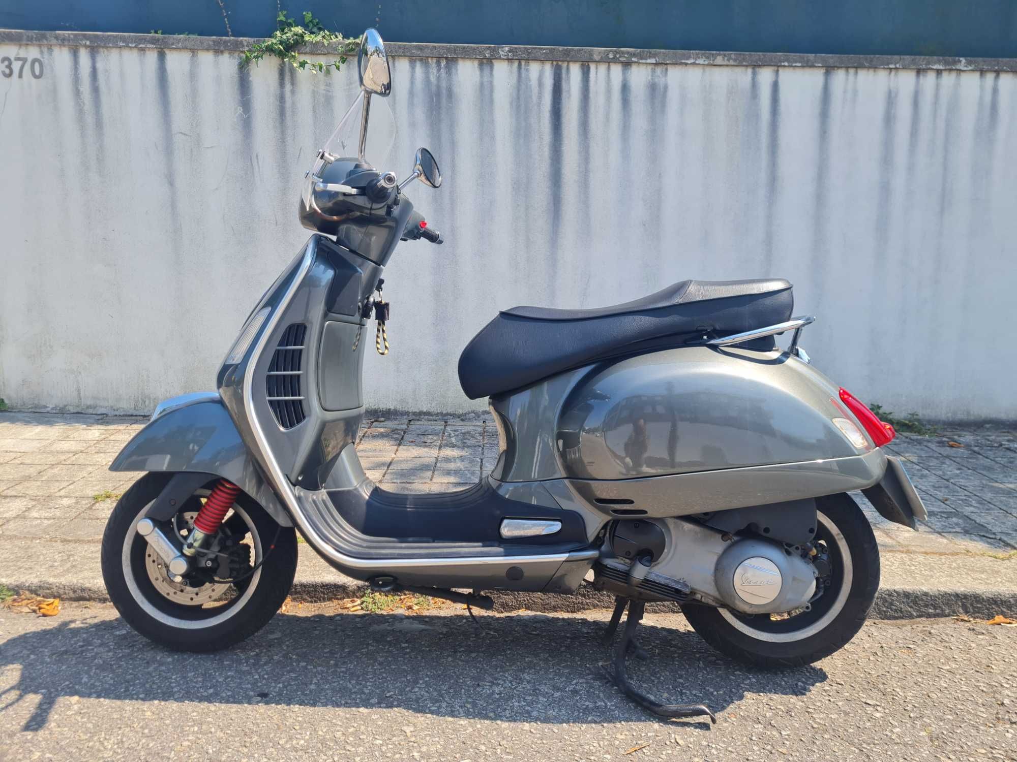 Vendo Vespa 300 GTS