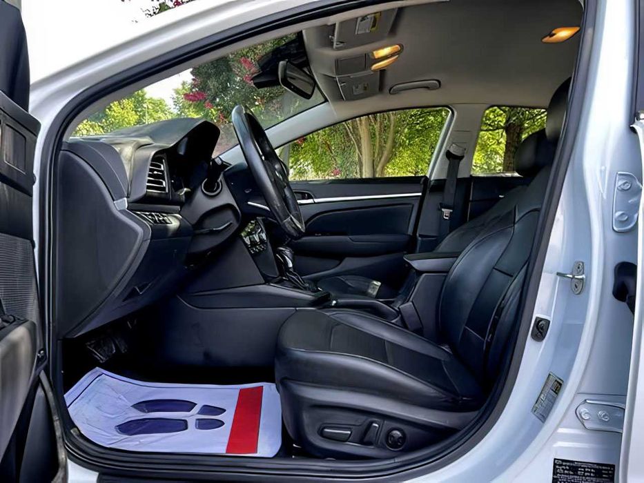 Hyundai Elantra      2020