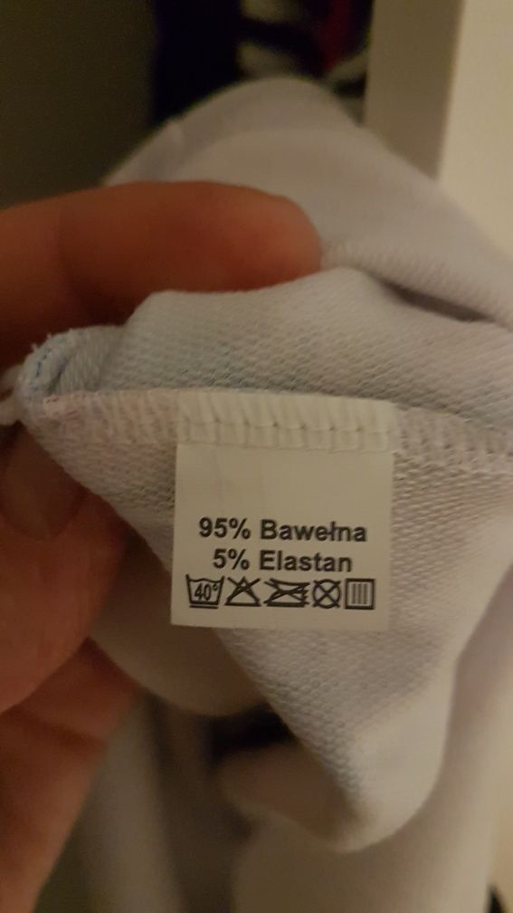 Sukienka ołówkowa z kieszeniami r.40/L