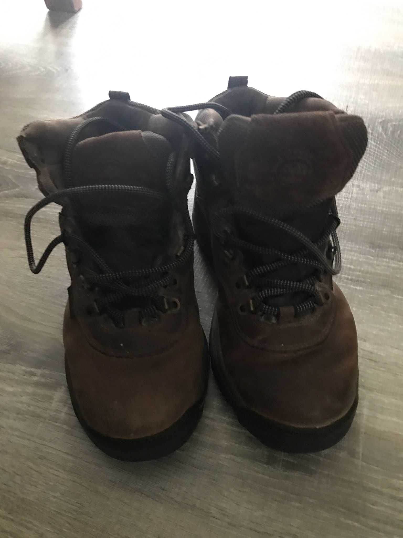 Botas Timberland em excelentes condições. Tamanho 39 e meio.