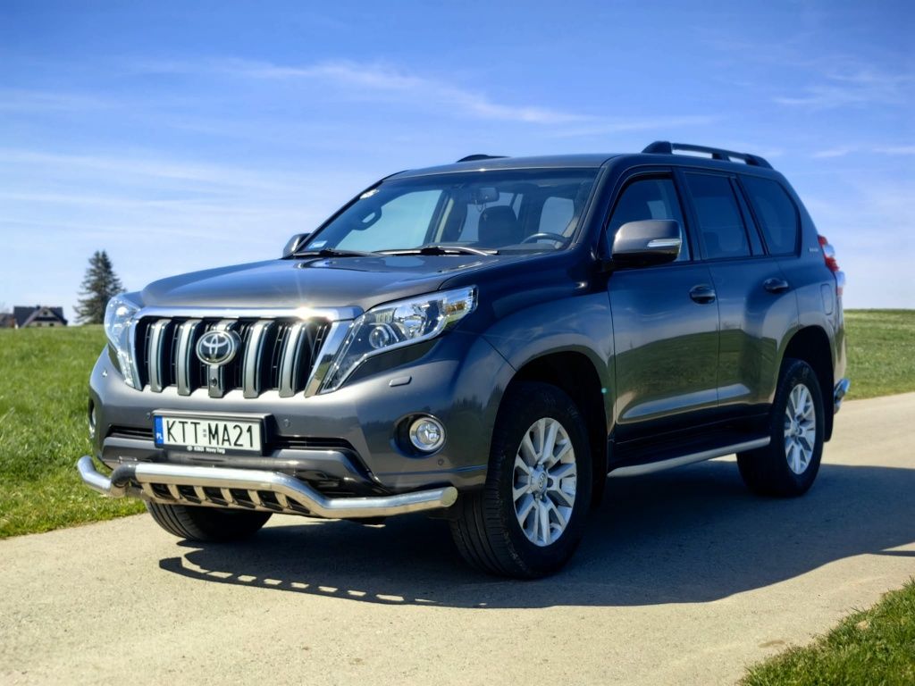 Toyota Land Cruiser INVINCIBLE 150 najbogatsza wersja piękny stan