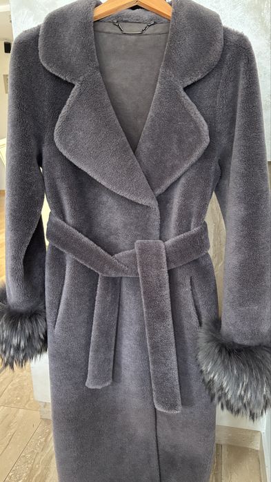 Futro Ochnik 100% wełna z obszyciem przy rękawach z naturalnego jenota