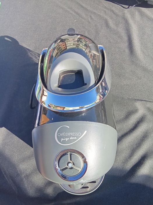 Máquina de café expresso pingo doce