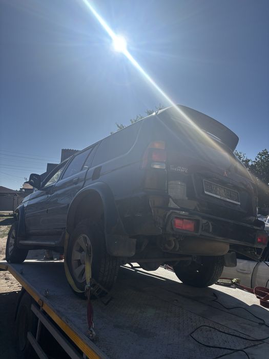 Разборка митсубиси паджеро спорт 3.0 бен 2.5 дизель механіка 2005 року