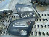 Opel Vectra c lampy przednie