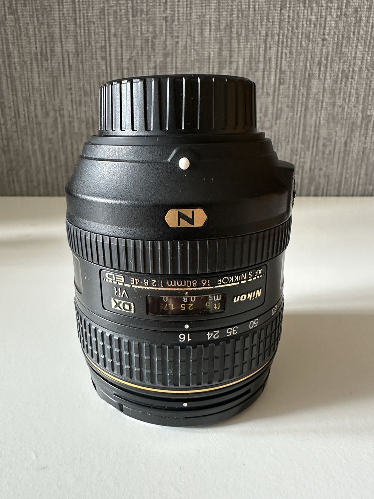Nikon AF-S DX Nikkor 16-80 mm f/2,8-4E ED VR