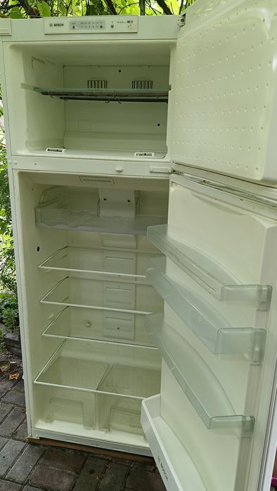 Холодильник  Bosch