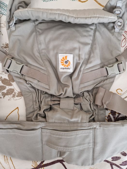 ergobaby mochila portabebés adapt malha softflex™ – cinza pérola