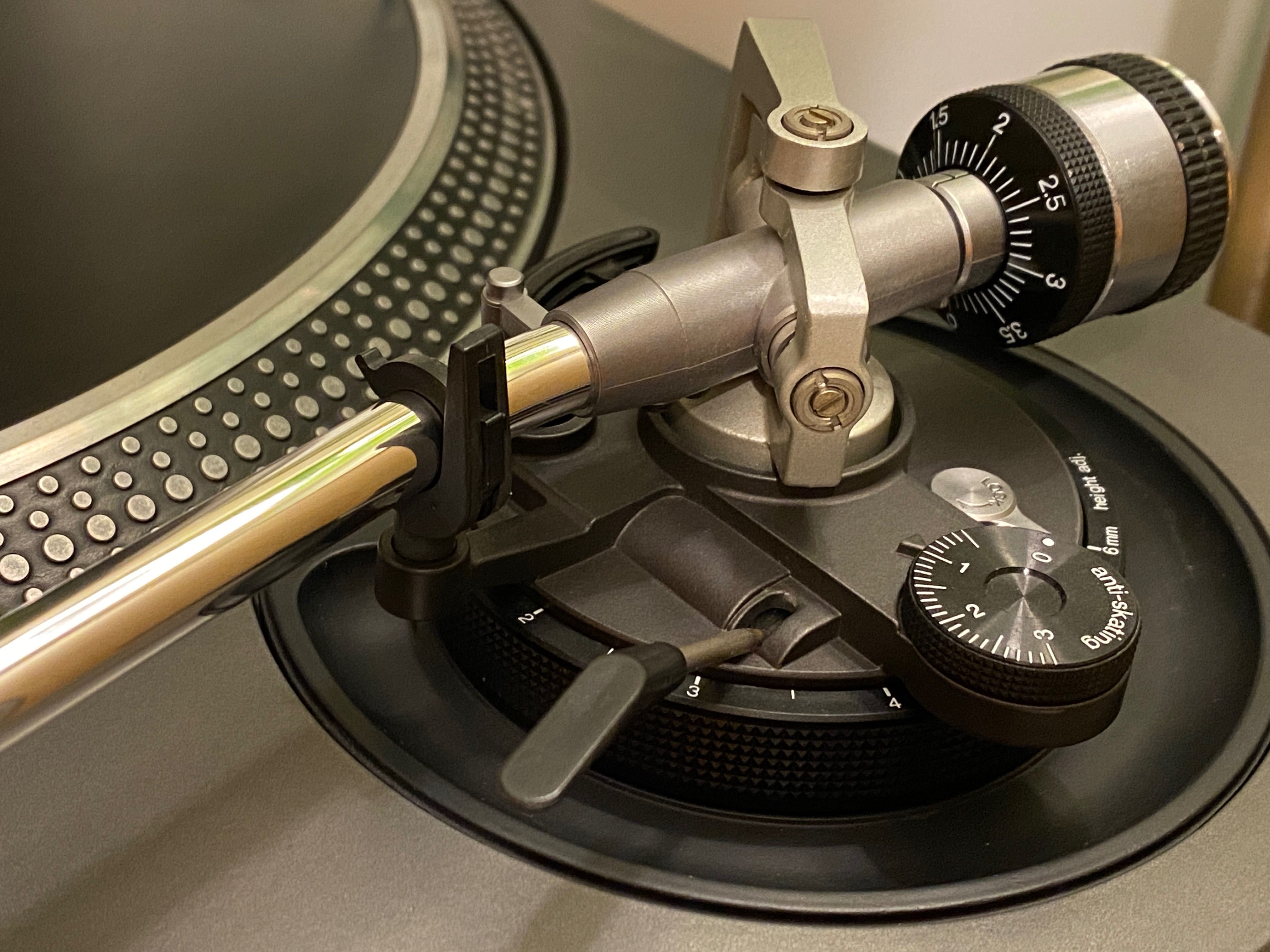 Gramofon Technics SL 1210 Mk2