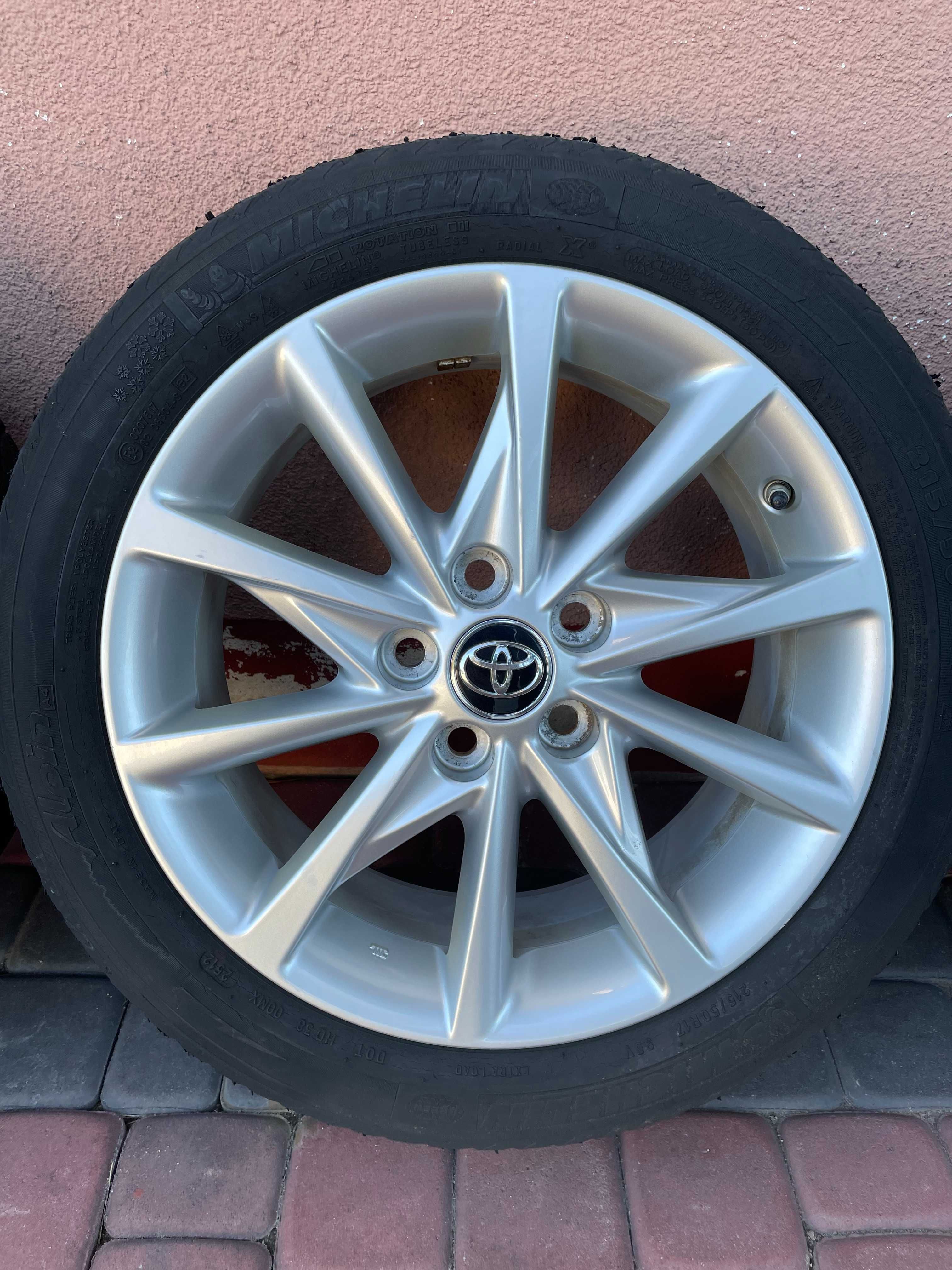 Komplet Felg Aluminiowych Toyota Auris Prius 17" 5x114,3 ET45 Oryginał