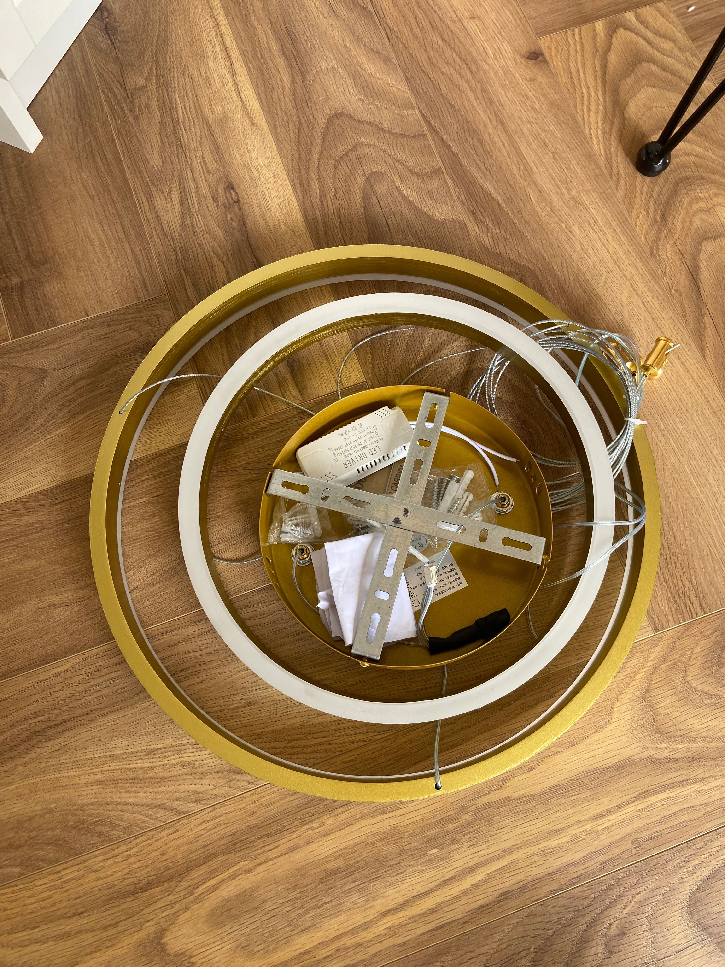 Piękna wisząca lampa 2 ringi