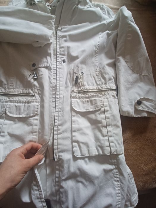 Parka branca com Carapuço removível