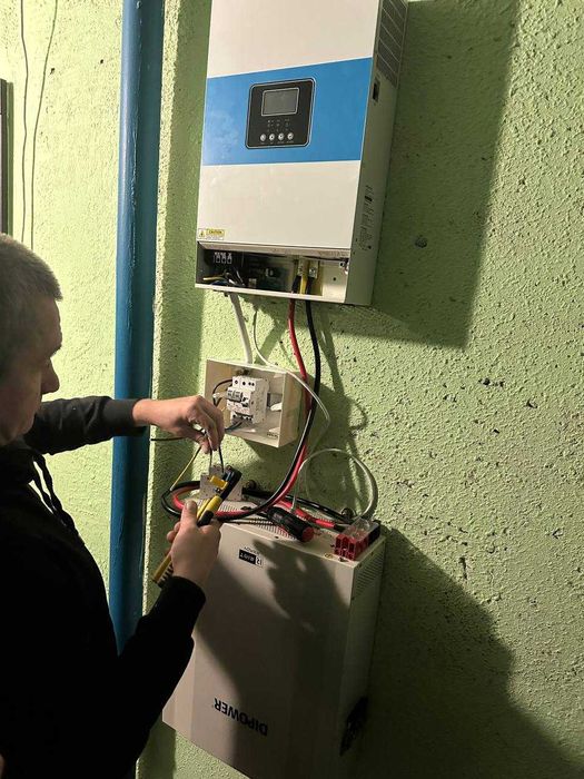 Комплект инвертор 6.5 кВ  + Аккумулятор Dipower 48V/120Ah, 5760Wh