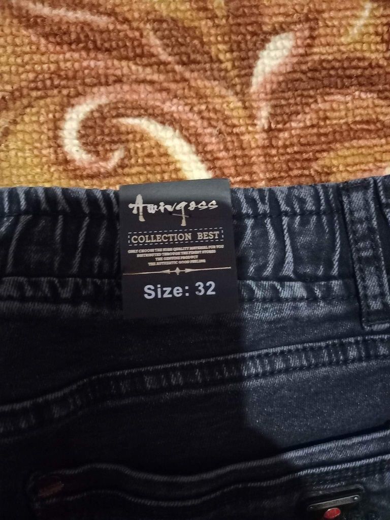 Продам новые мужские джинсы