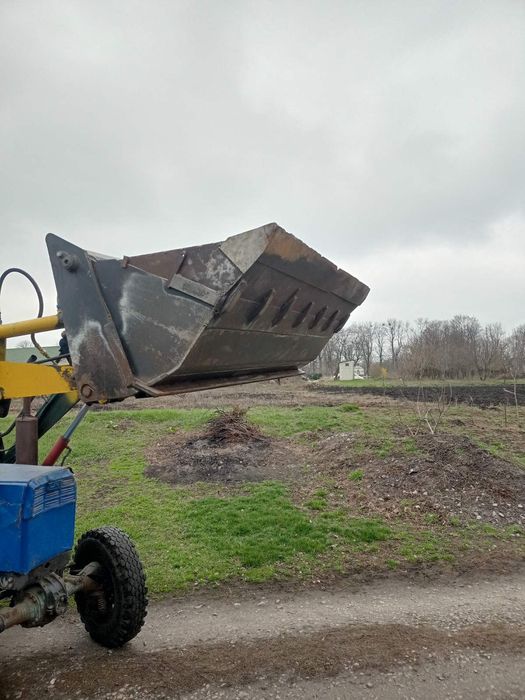 Продам трахтор т 40+з погружчиком