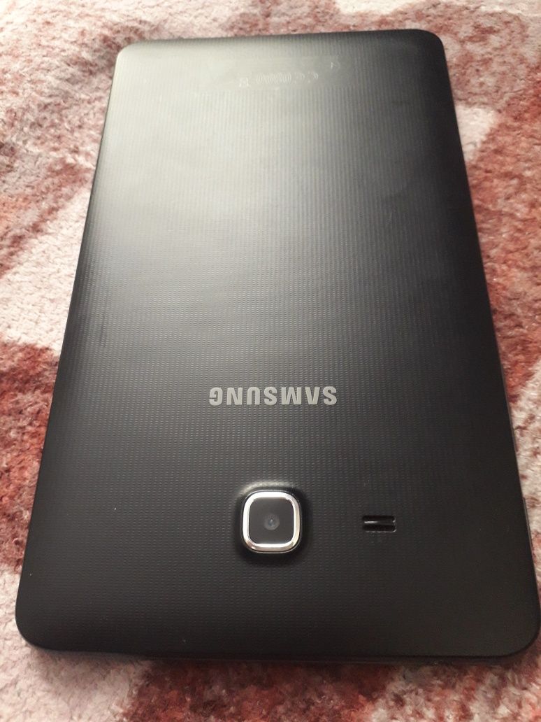 Планшет Samsung Tab A 2016 SM-T285