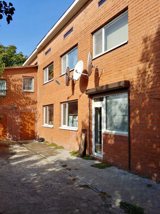 Здам ліжко-місце правий беріг, Краснопілля, 12 Квартал