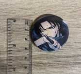 Attack on Titan Levi przypinka