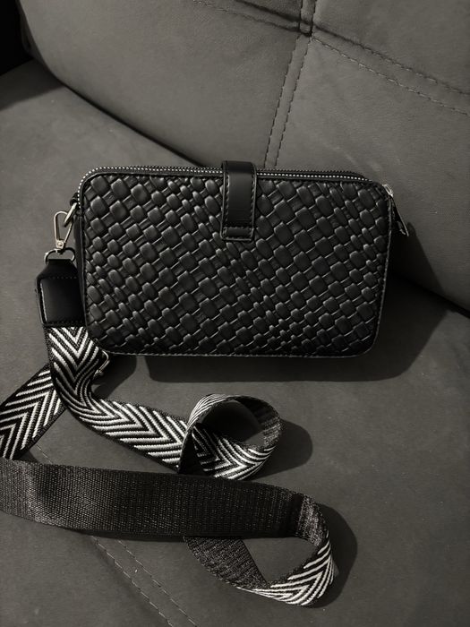 Жіноча сумка крос боді