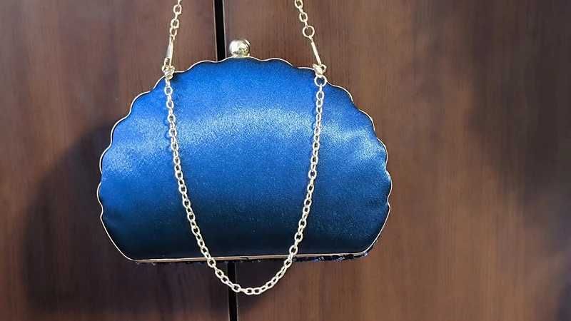 Piękna torebka cekiny kopertówka