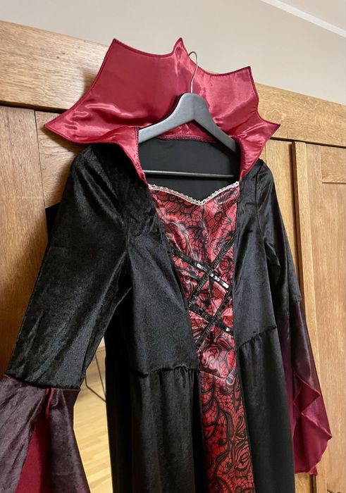 Sukienka Halloween - drakula wampirzyca - r. 158-164