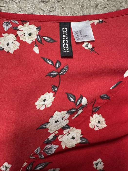 Блузка червона від H&M