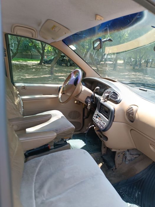 Dodge Ram Van 2.4