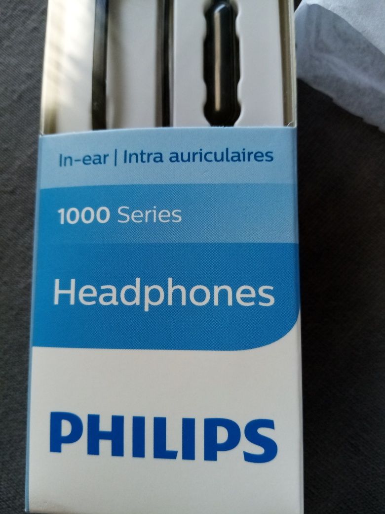 Zupełnie nowe słuchawki Philips