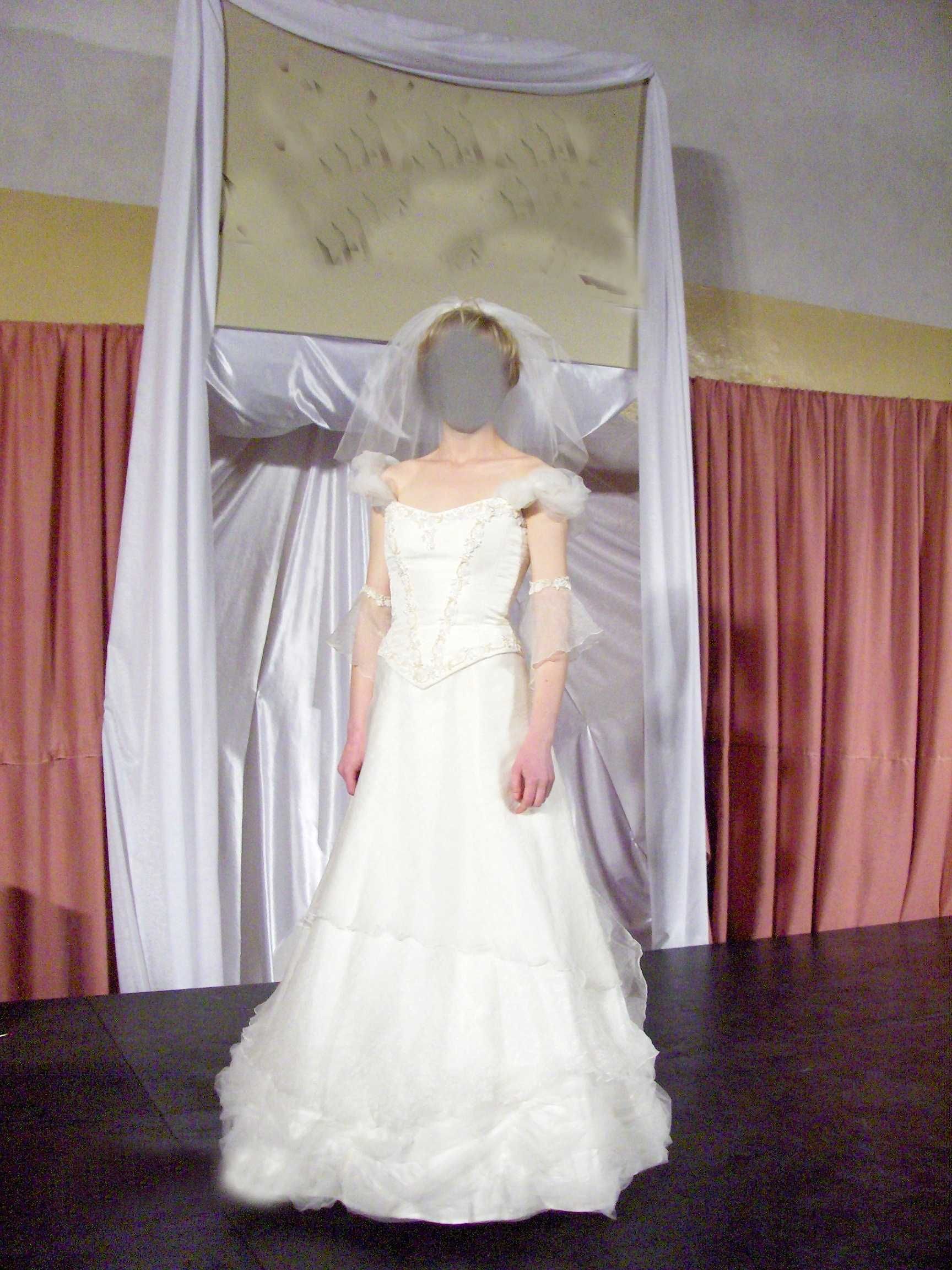 Piękna Zmysłowa suknia Ślubna 160-168 cm