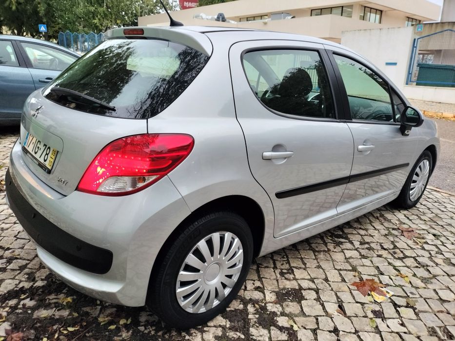 Peugeot 207 Impecável