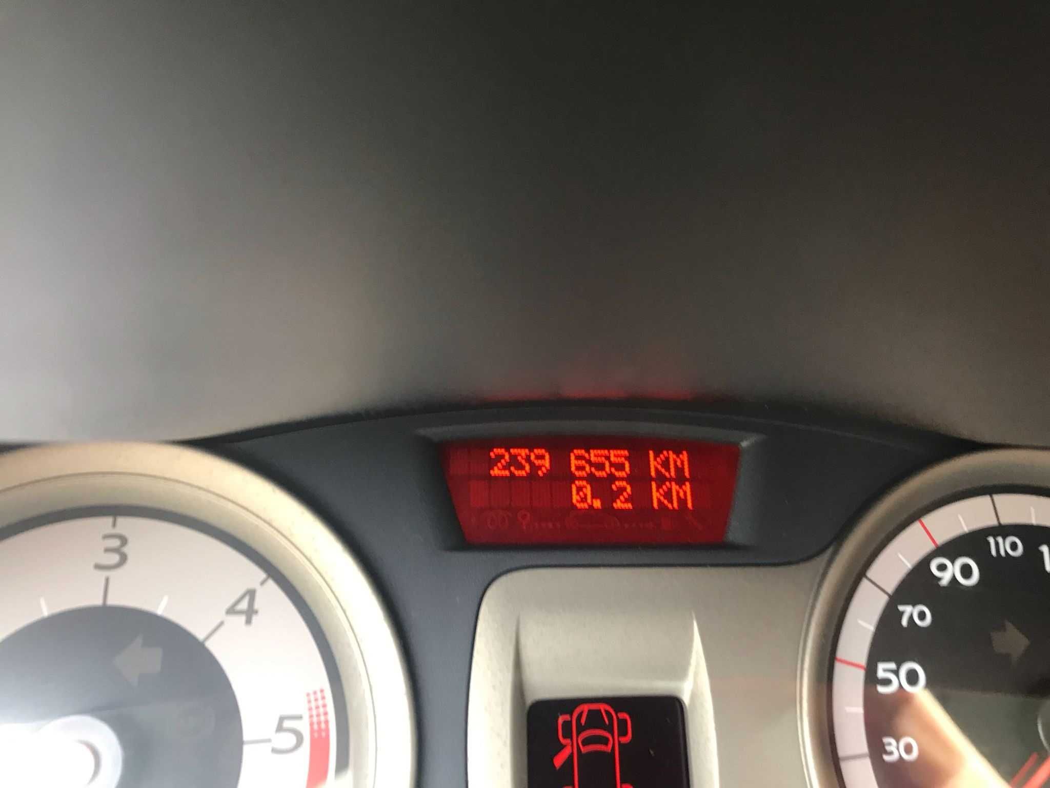 Clio dci Nacional, IUC barato, 235000km