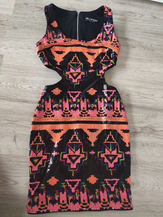 Sukienka z cekinów, XS