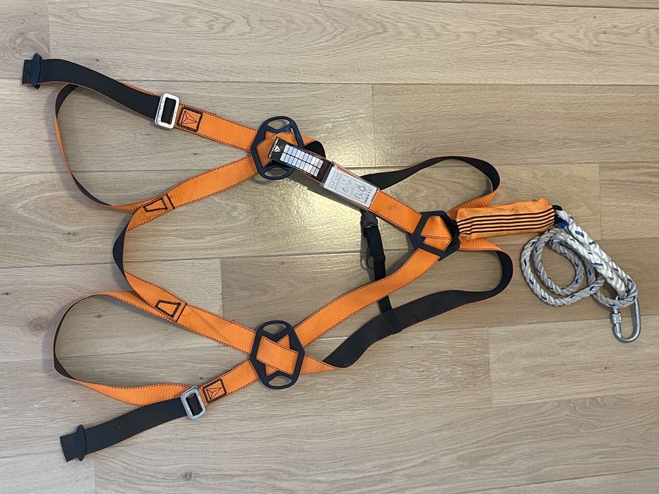 Zestaw asekuracyjny ELARA Delta Plus, Szelki do prac na wysokościach