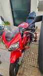 Honda CBR125 do ano de 2008