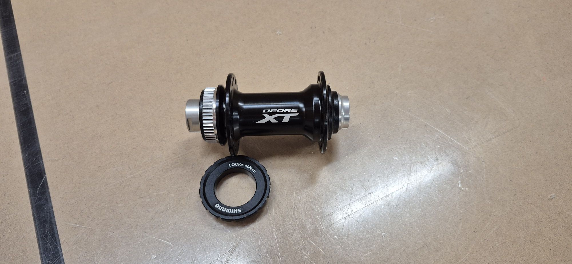 Piasta Shimano Deore XT  HB-M8010 . Przednia.