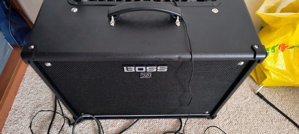 Boss katana 100 gen. 3 na sprzedaż lub zamiana na gitarę elektryczną