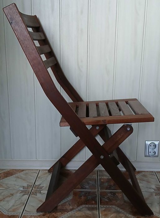 2 Krzesła drewniane solidne na balkon i ogród.