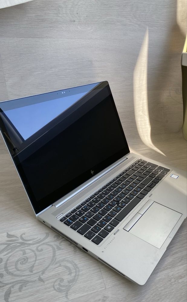 Сенсорный Ноутбук HP elitebook HSN-I13C-5