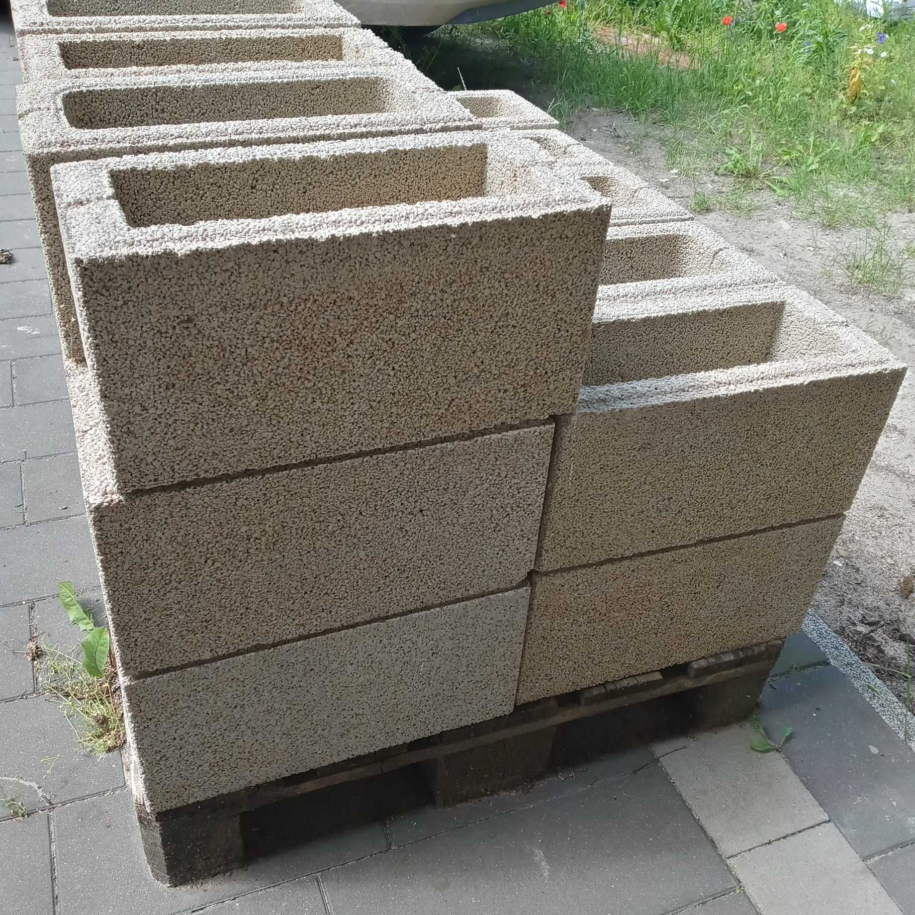 Bloczki betonowe pustaki 40x20x20