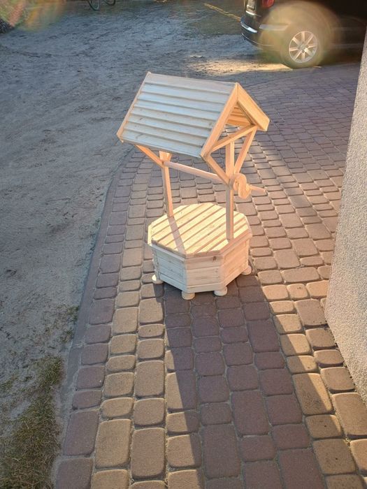 Ozdoby ogrodowe z drewna