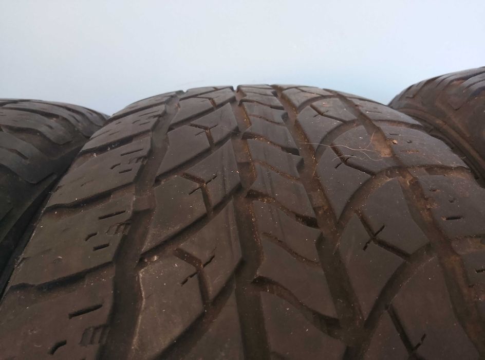 Шини б/в Sailun Terramax H/T 235/65 R17