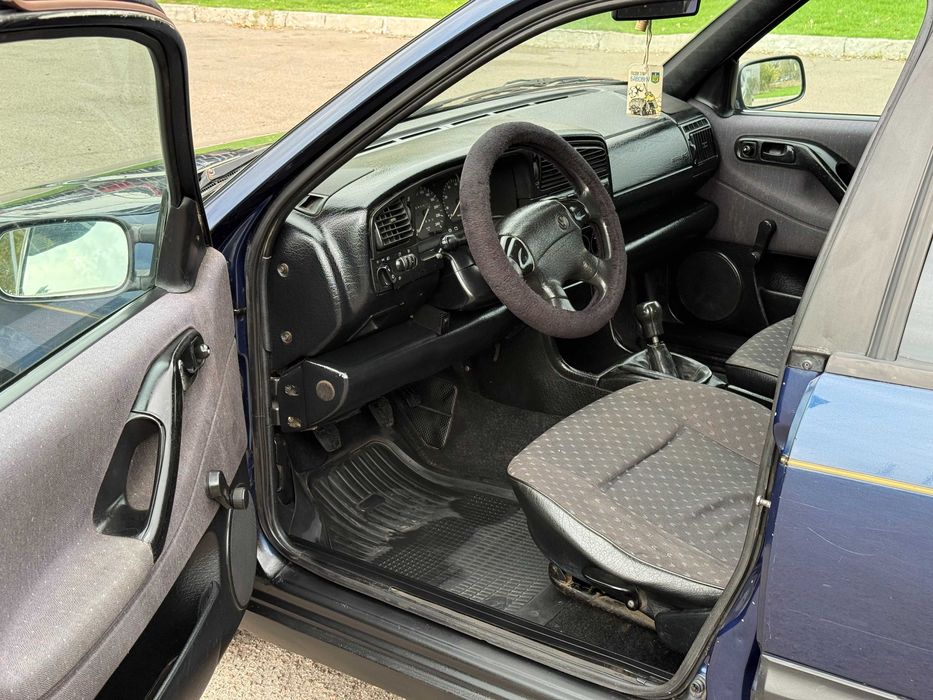 Продам VOLKSWAGEN Passat b4 1994р 1.8газ-бенз
