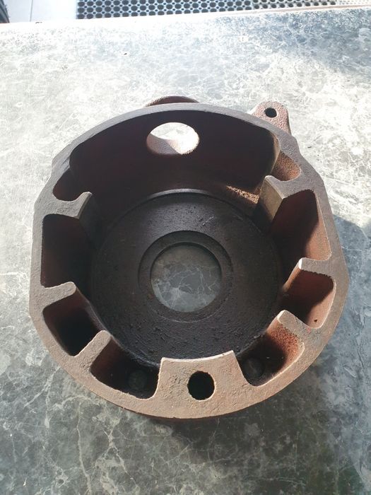 Obudowa hamulca prawa Bizon stary typ5040
24
061
2