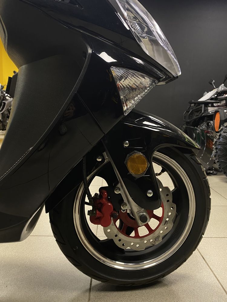 Скутер SPARK SP150S-17R