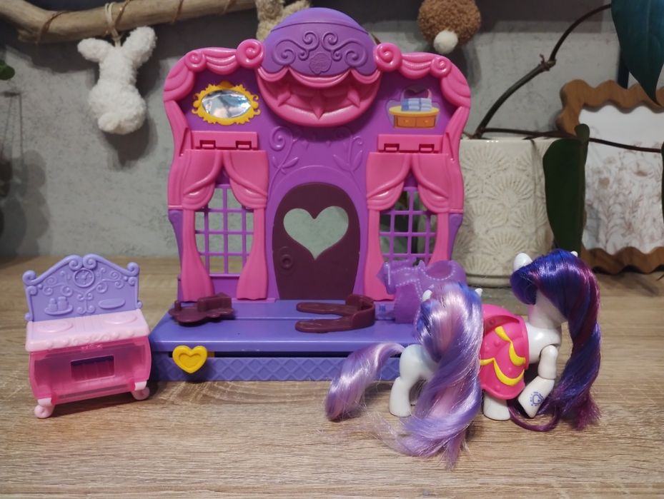 Kucyki My Little Pony butik Rarity i Sweety Belle
