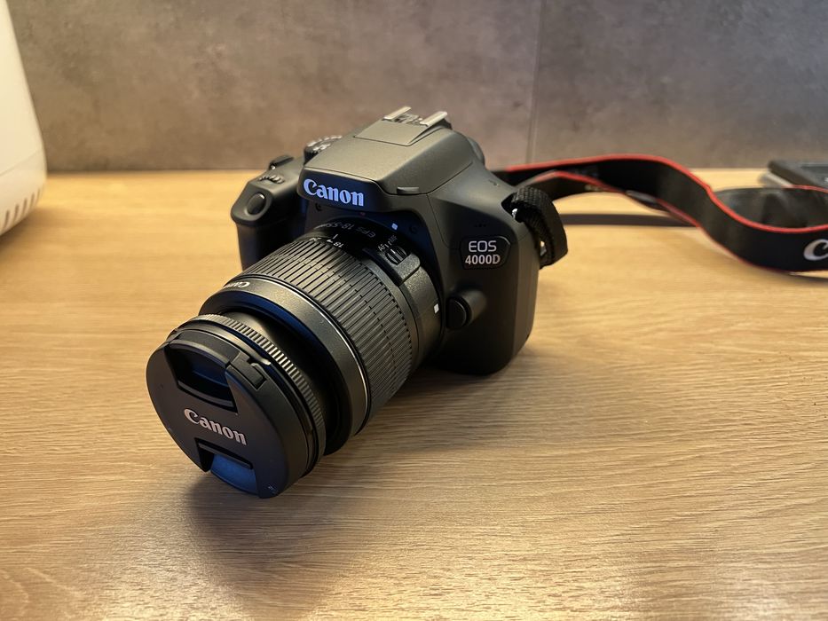 Зеркальний Фотоапарт Canon 4000D 18-55