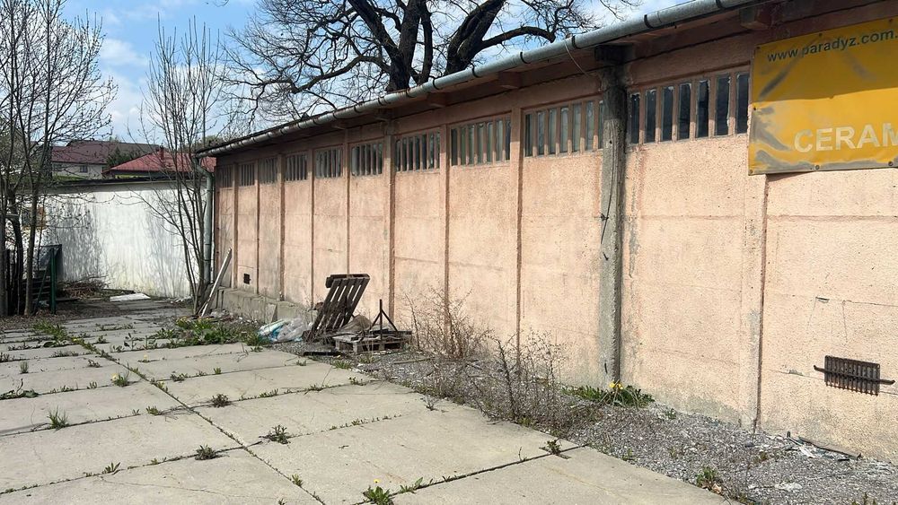 Hala z płyt betonowych - do rozbiórki