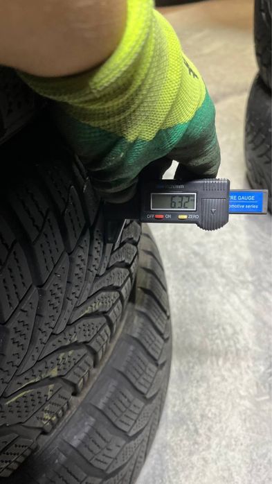 Комплект зимової гуми 225/60/18 Nexen