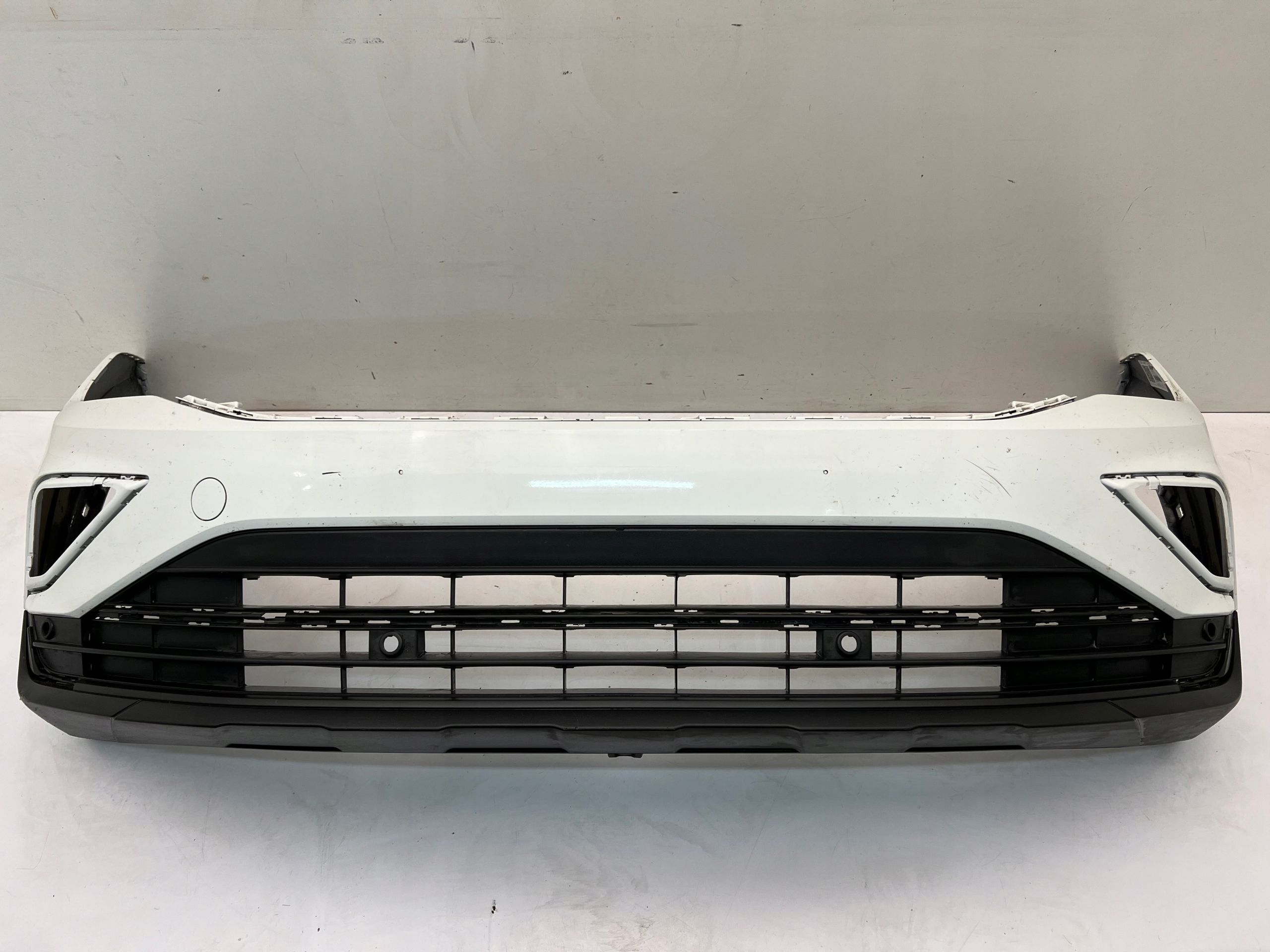 VW Tiguan II 5NA Lift Zderzak Przedni przód 4xPDC 21