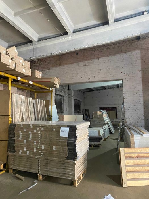 Здаємо в оренду складське приміщення з рампою 600 кв.м.